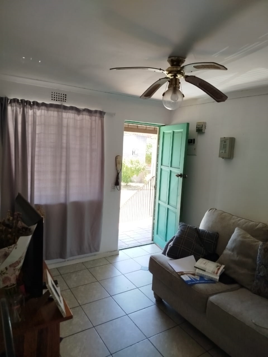 1 Bedroom Property for Sale in Denneburg Western Cape